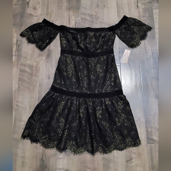 Nanette Lepore Very Black Gold Dress - Picture 2 of 2